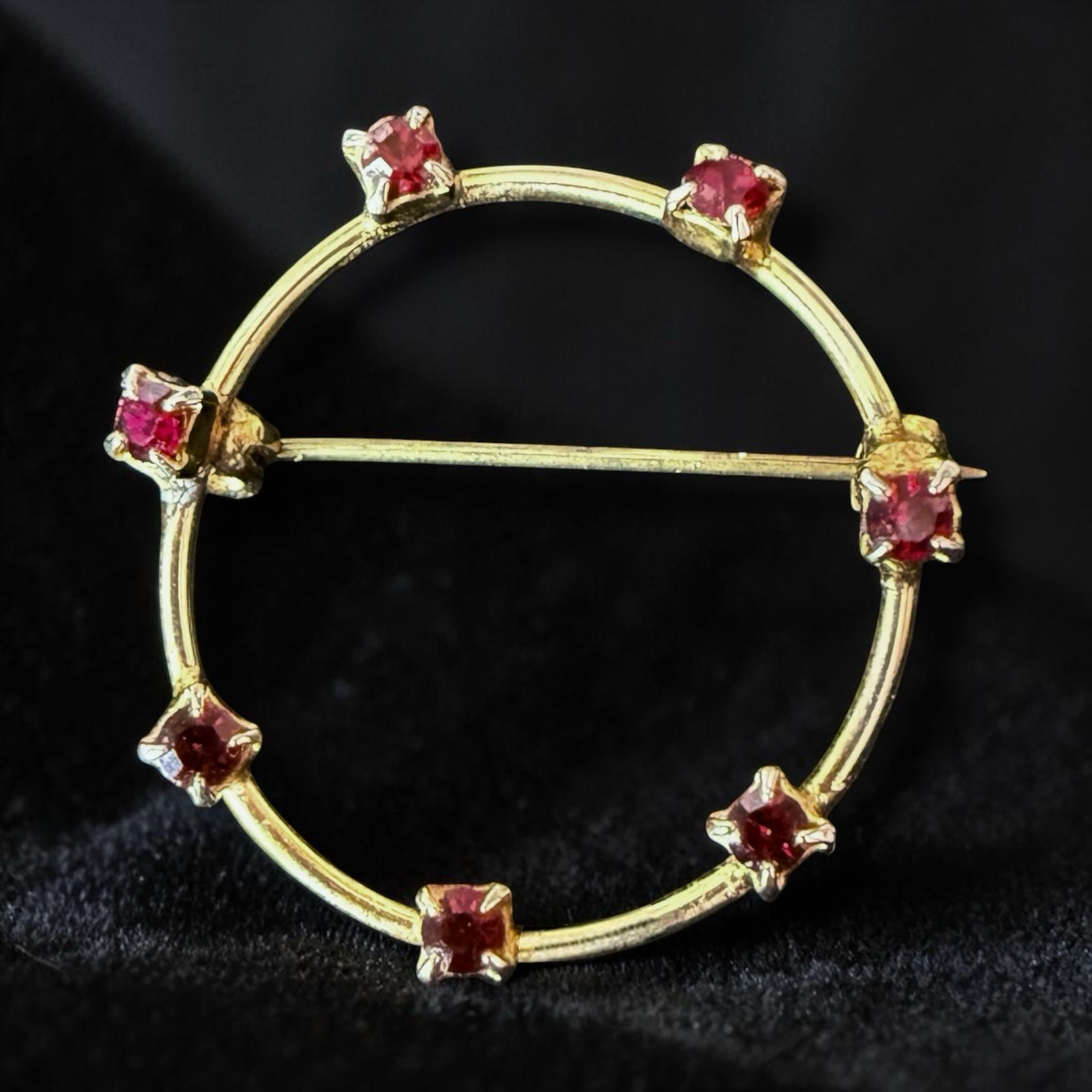 Rhinestone Brooch Vintage Red Circle Gold Tone Pin Mid Century 1950s