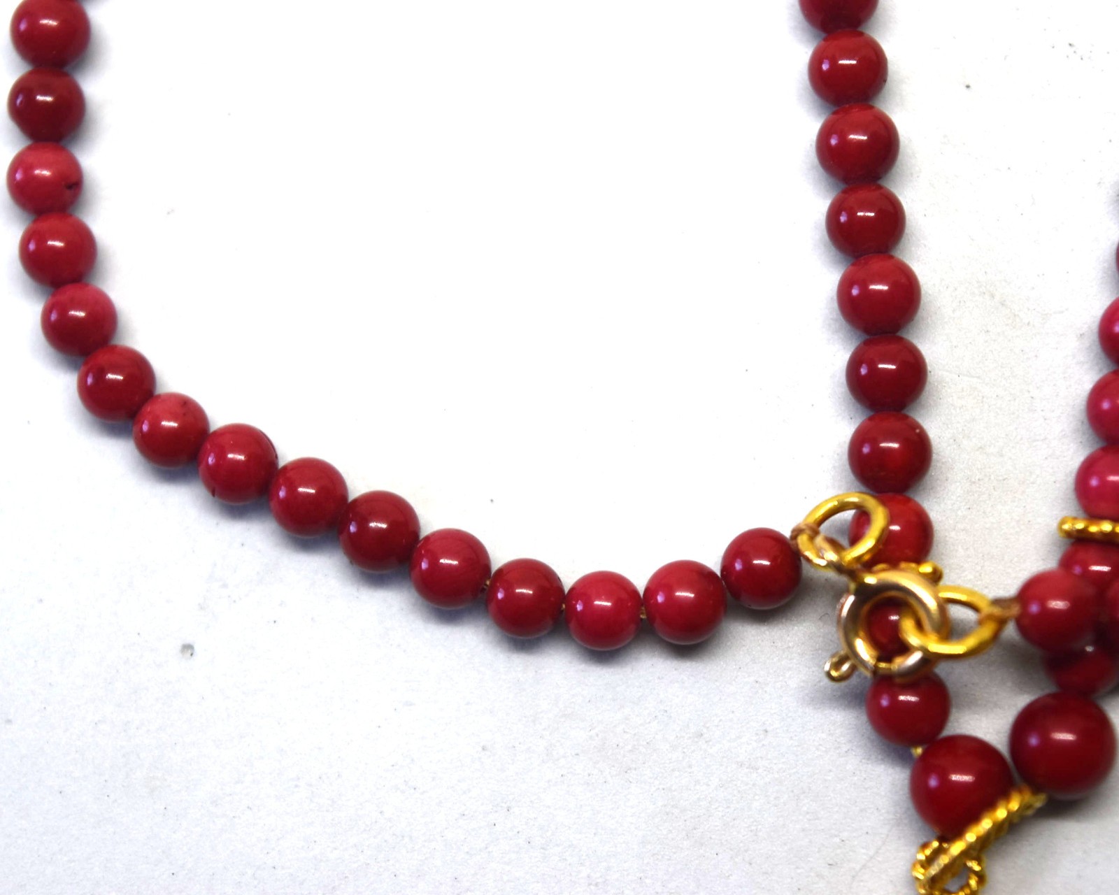 18K Yellow Gold and Natural Untreated Blood Red Coral Rooster Necklace 17″ Long