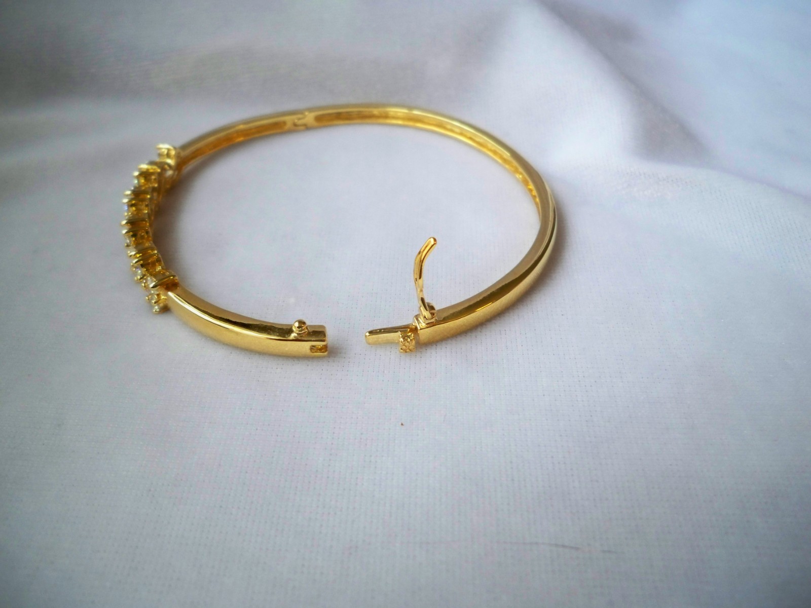 Vintage Open Back Crystal Stone Accents Polished Gold Tone Hinged Cuff Bracelet