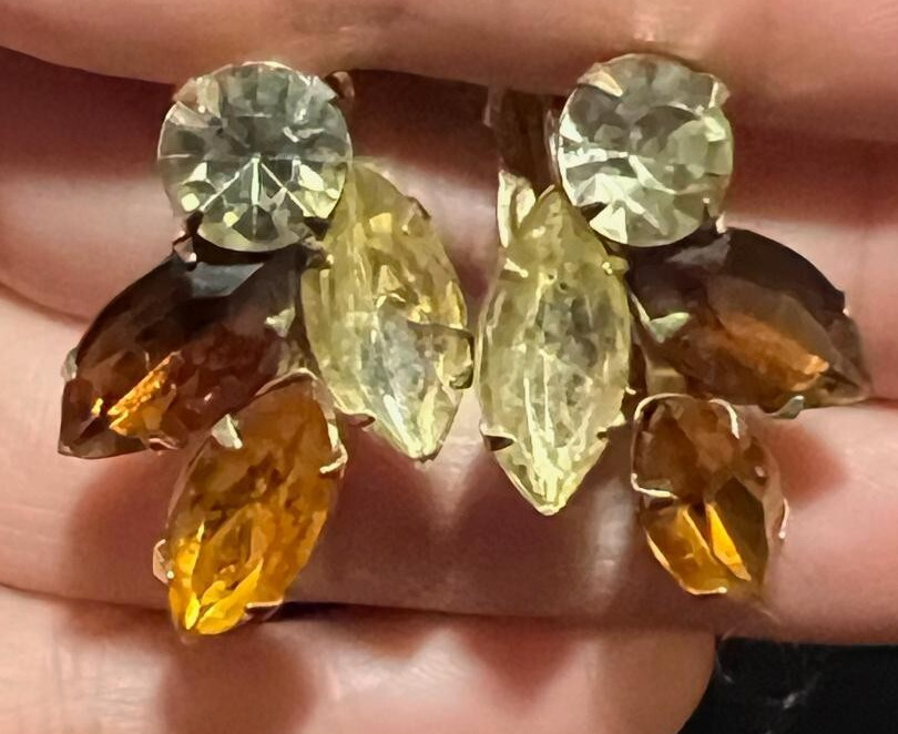 Vintage Signed Weiss Leaf Rhinestone Orange Fall Colors Clip On Earrings