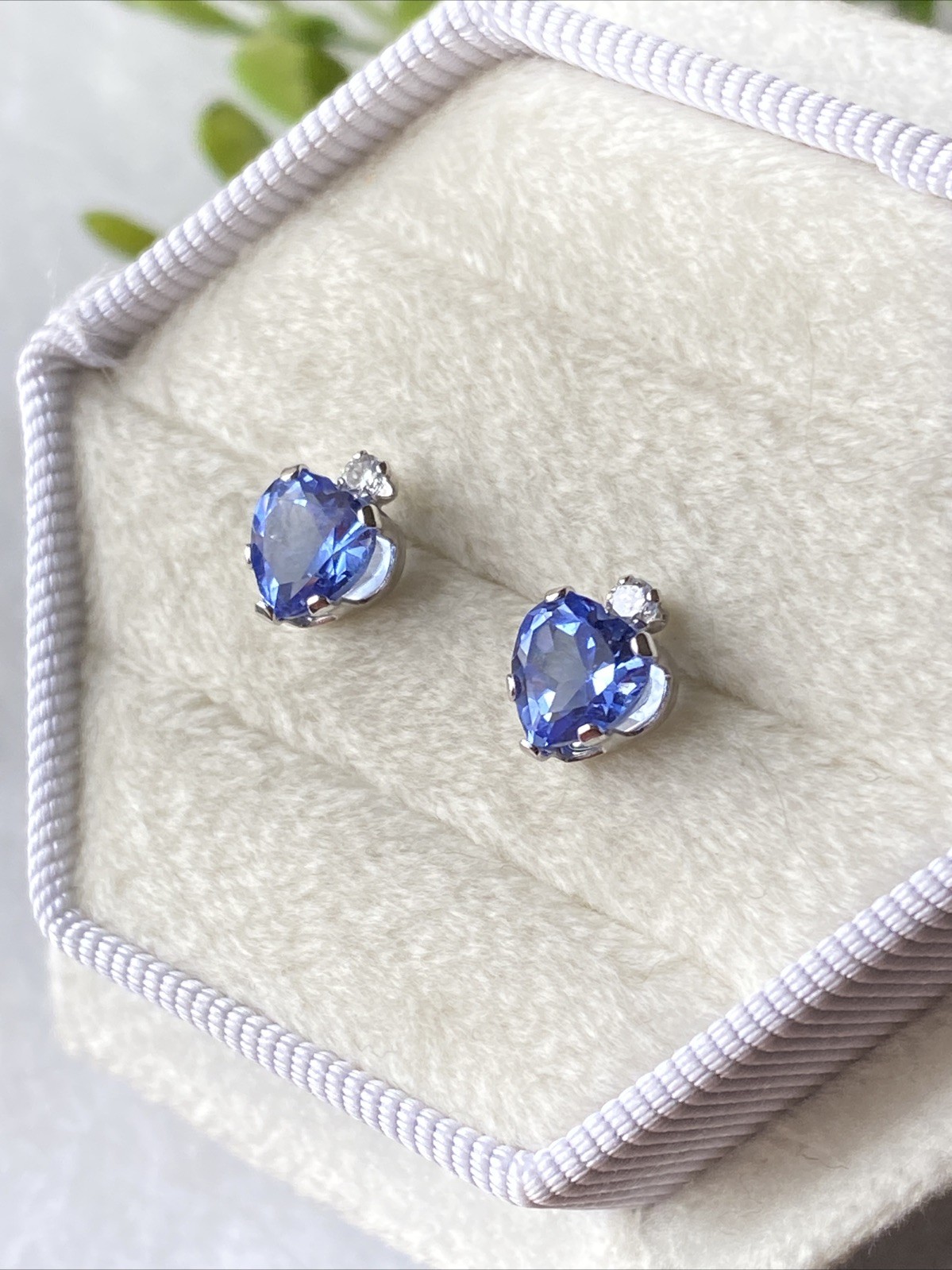 QVC Y2k Hearts 10k Stud Earrings White Gold Violet Blue Tanzanite 14k Backs