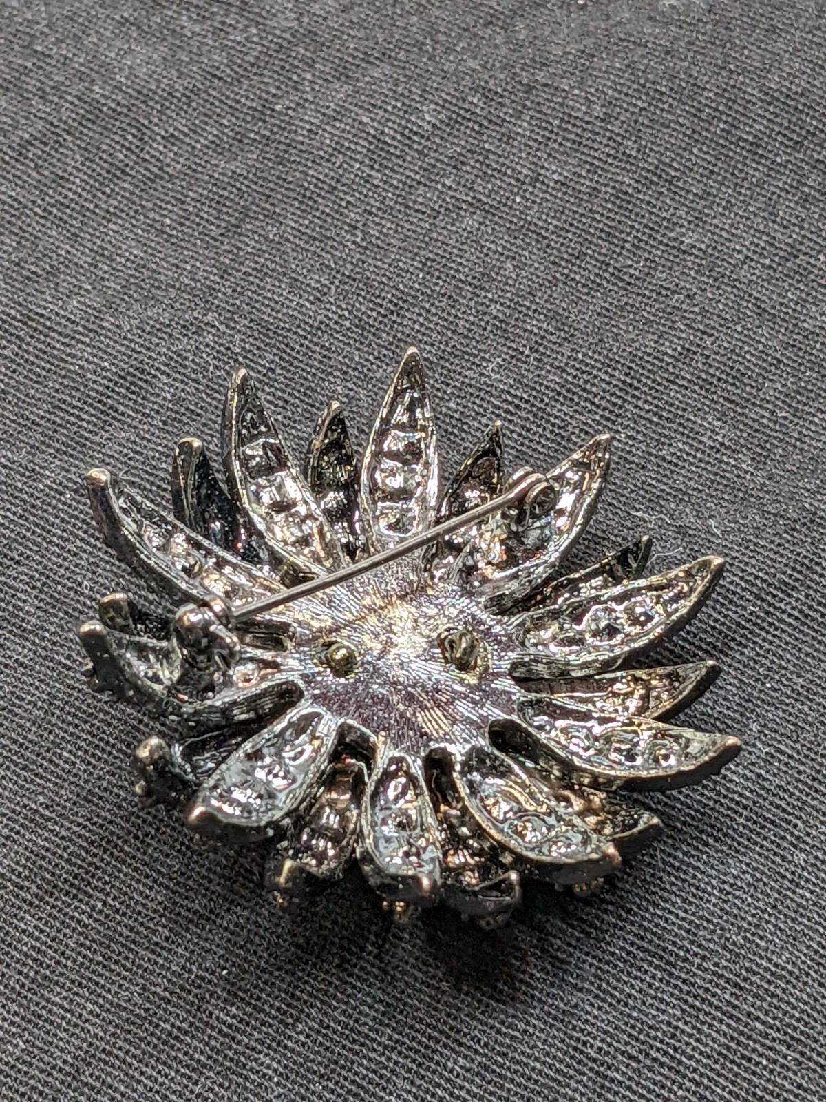 Vtg Gothic Starburst Floral Brooch Pin Rhinestone Silver/Black Tone Statement