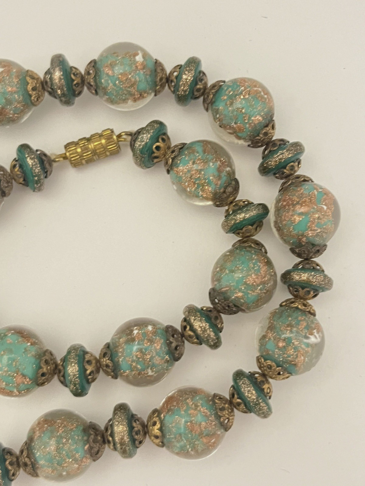 Vintage Murano Foil Glass Necklace Beaded Venetian Italy Estate Jewelry Green