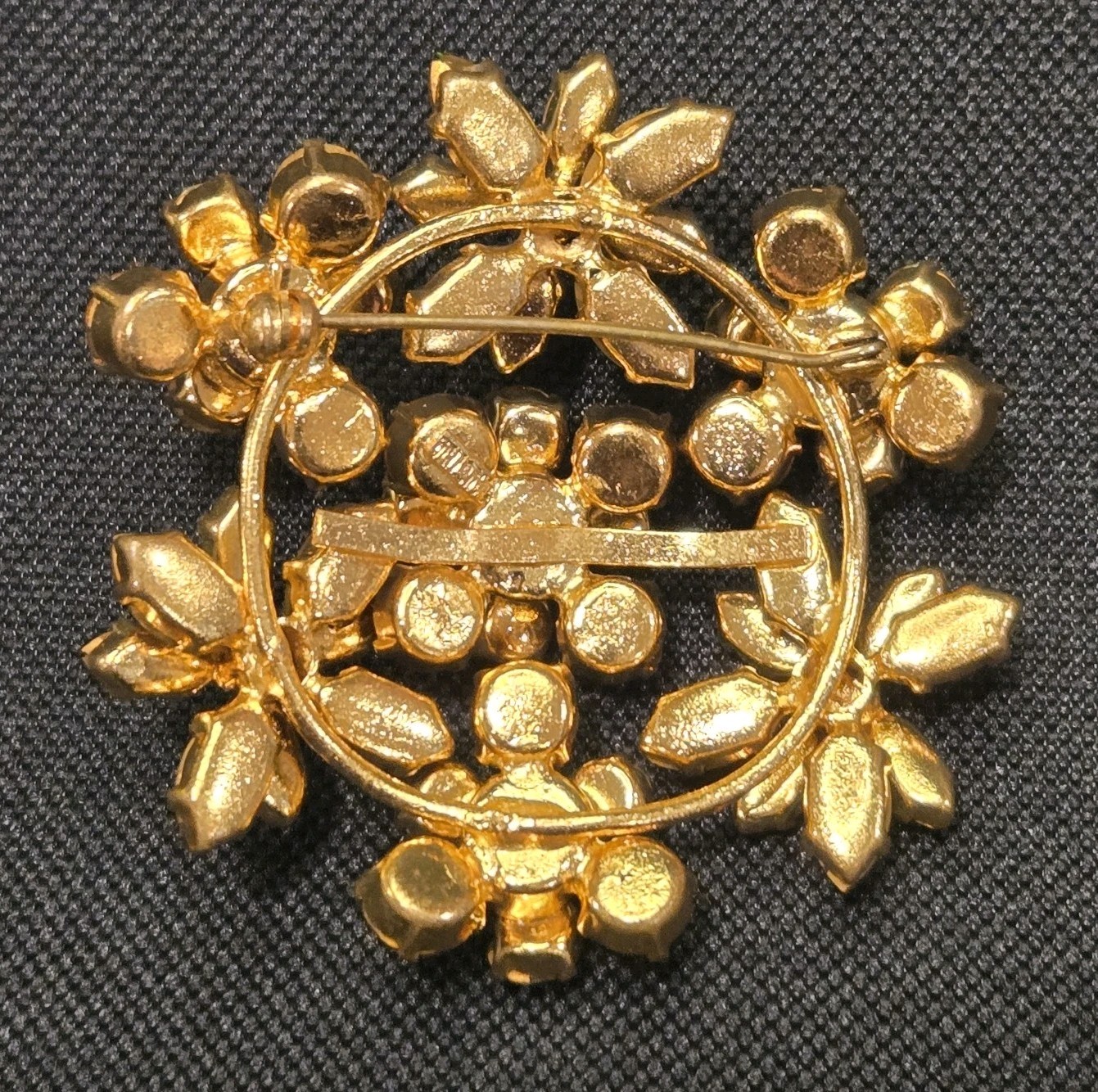 VINTAGE Made In Austria Faux Topaz Citrine Crystal Brooch Pin BRILLIANT!