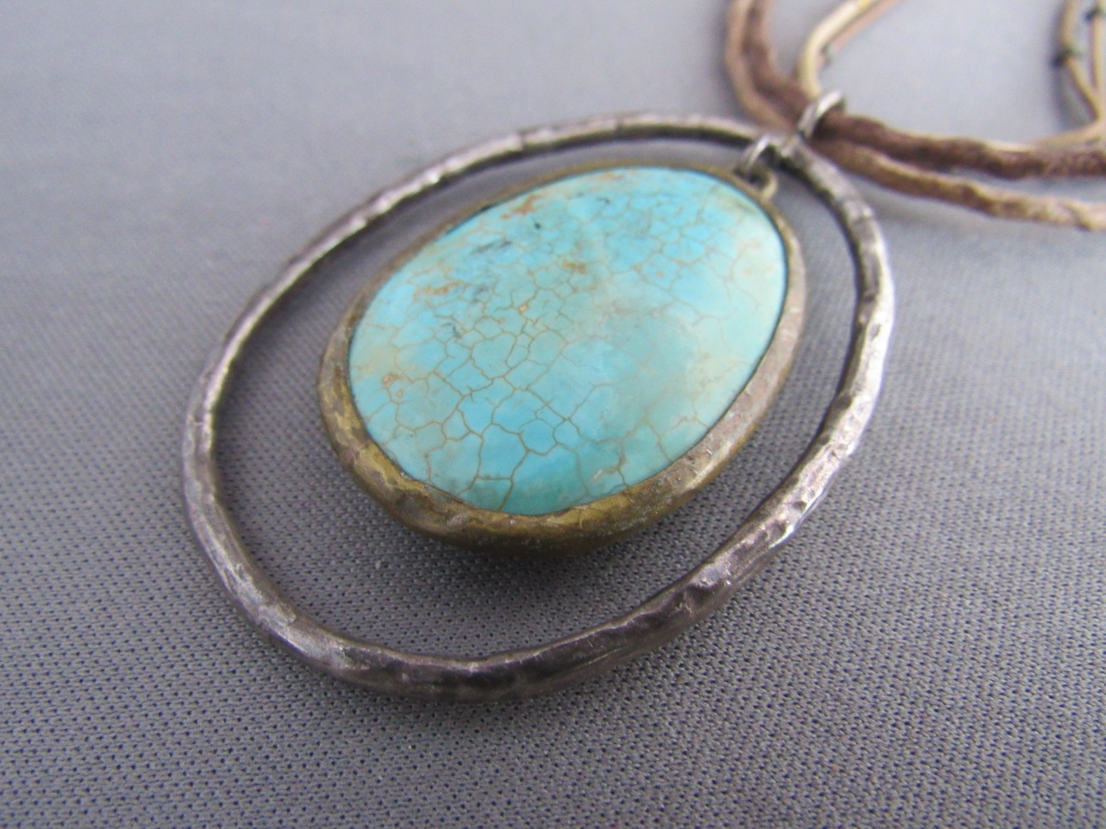 VINTAGE SILPADA HAMMERED STERLING HEMP ROPE FLOATING HOWLITE PENDANT NECKLACE