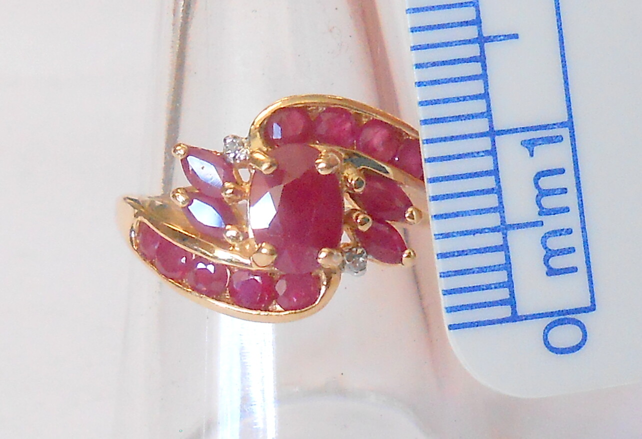 Gorgeous Red Ruby 2 Carats & Diamond Accents 10K Yellow Gold Ring Size 9