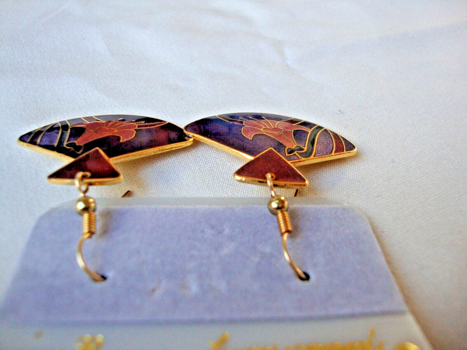 VINTAGE SAMUEL HUANG DESIGNER CLOISONNE LILLY PINK RED GREEN & PURPLE EARRINGS