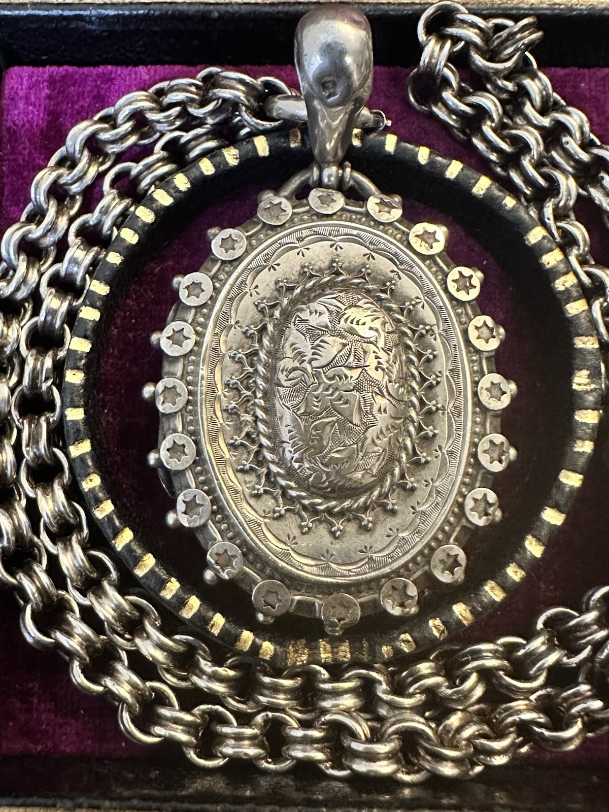 Antique Victorian Silver Ribbed Rolo Chain & Celestial Star Locket Pendant