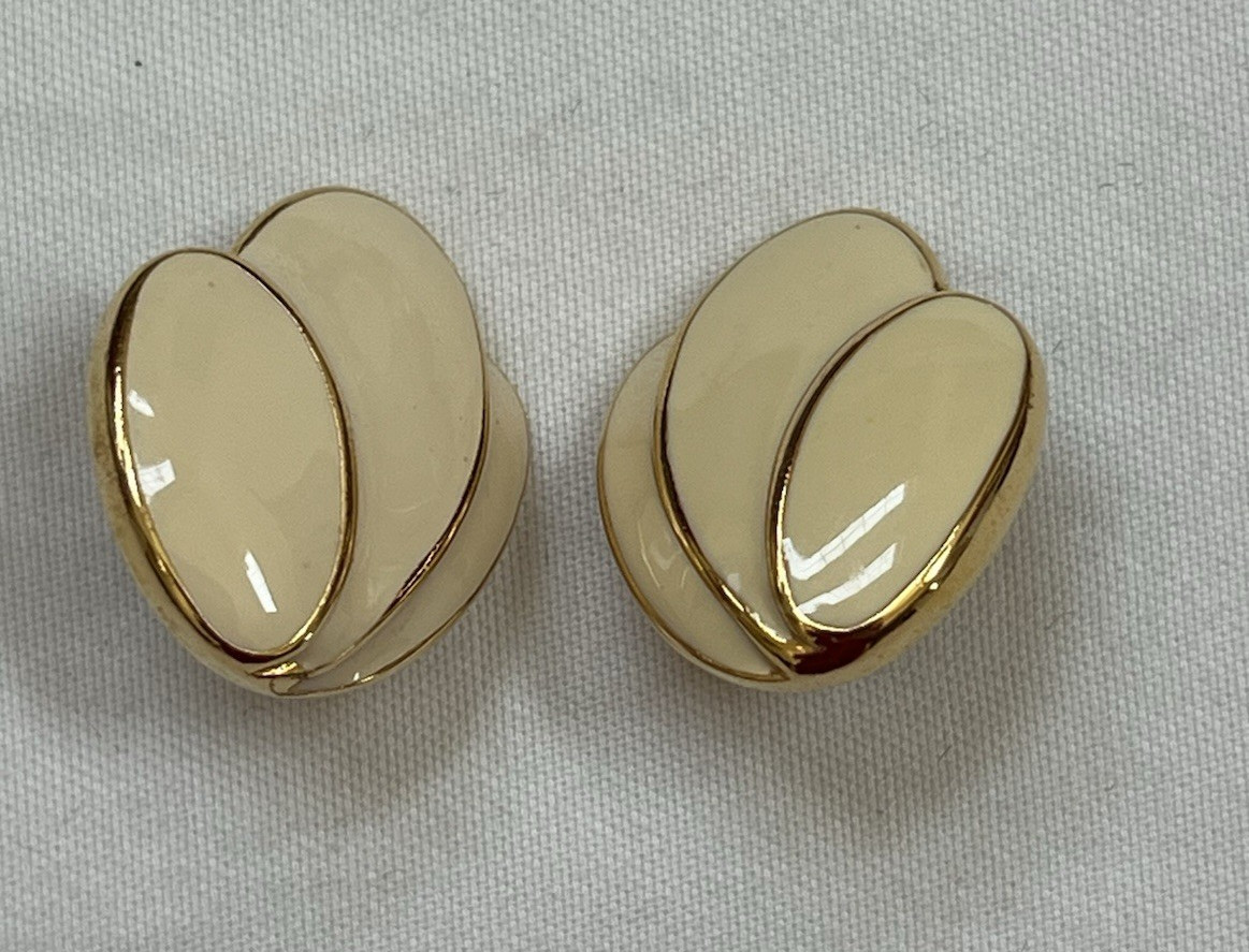 Vintage Napier Earrings Pierced Enameled Cream With Gold Leaf Petals About 1″