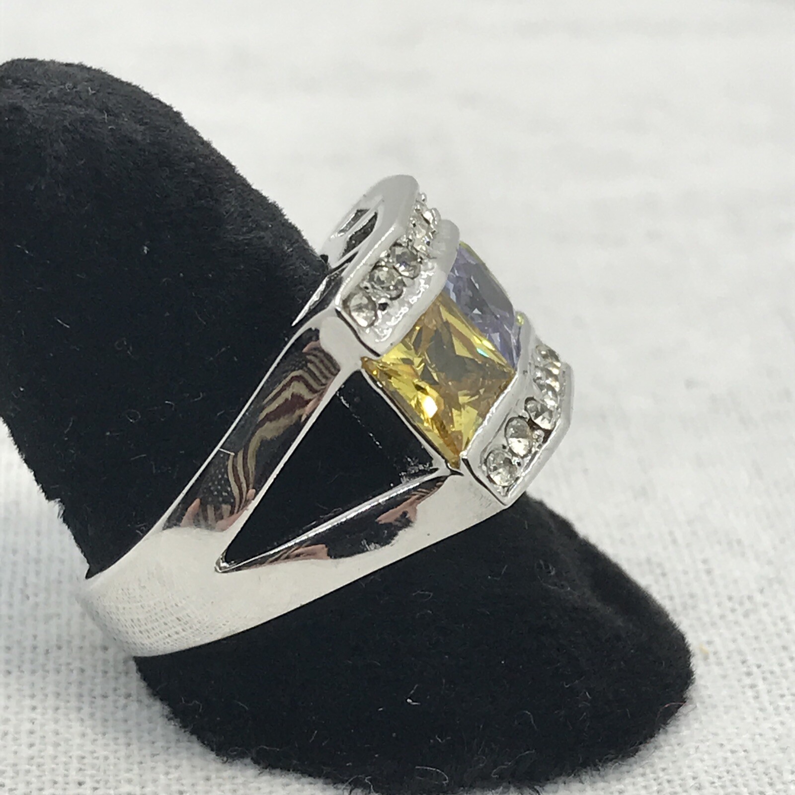 Vintage 18KGE Citrine, Amethyst, Perido & Clear Cubic Zirconia’s Ring sz 7