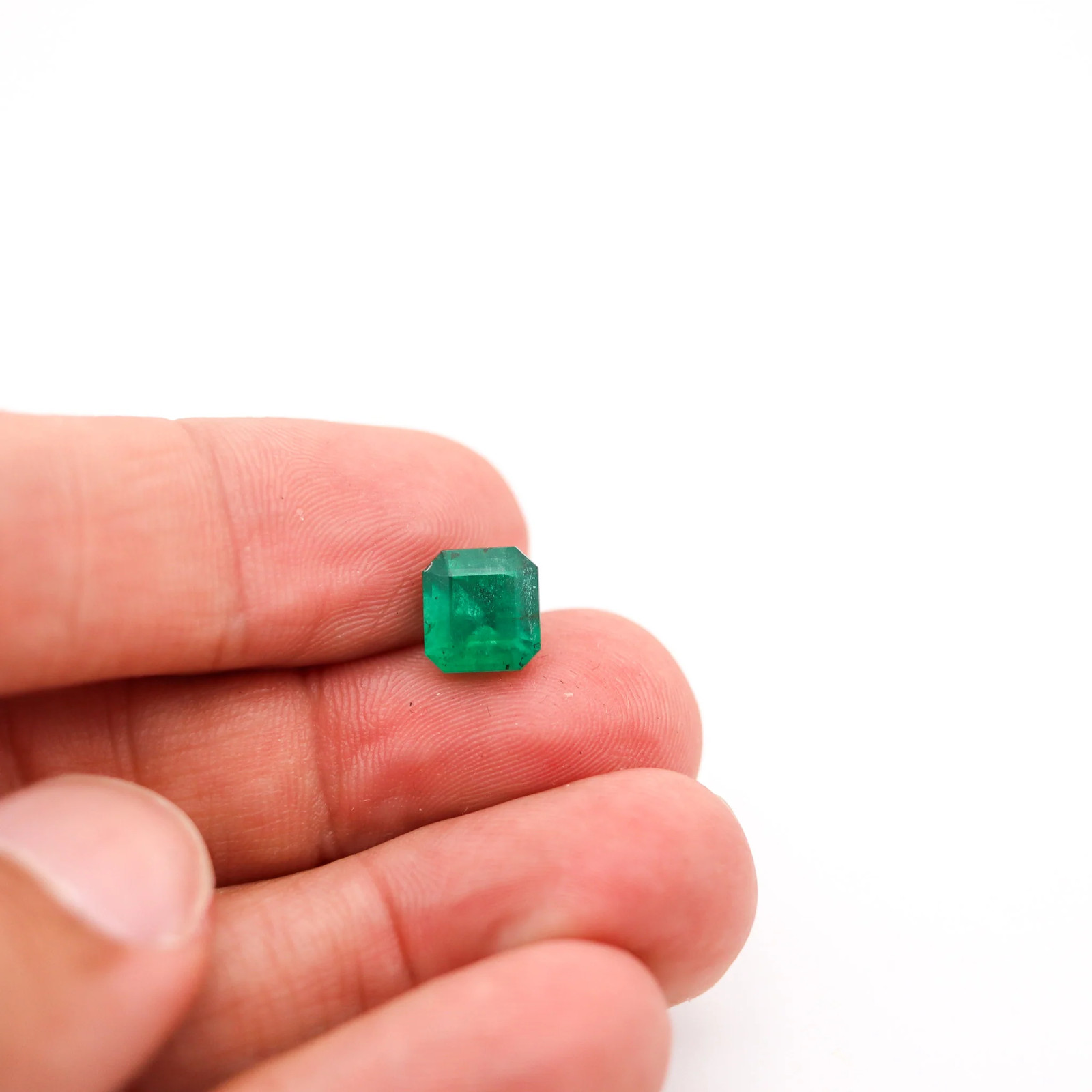 GIA CERTIFIED Emerald Square-Cut Shape Vivid Green 2.87 Carats GIA-5211570703