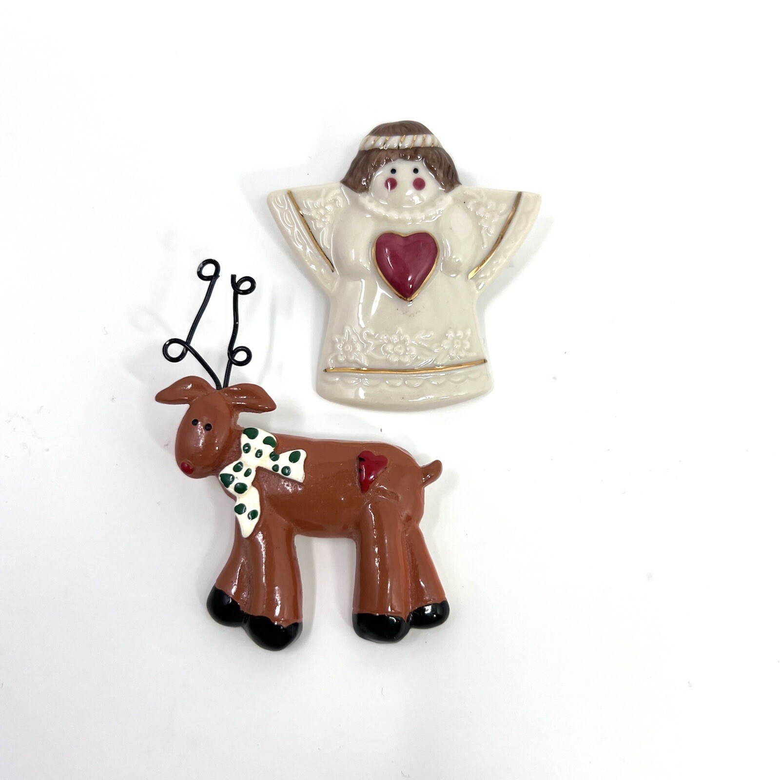 Vintage Mixed CHRISTMAS PIN Lot of 7 Ceramic Wood Plastic SLED TREE HEART SNOW