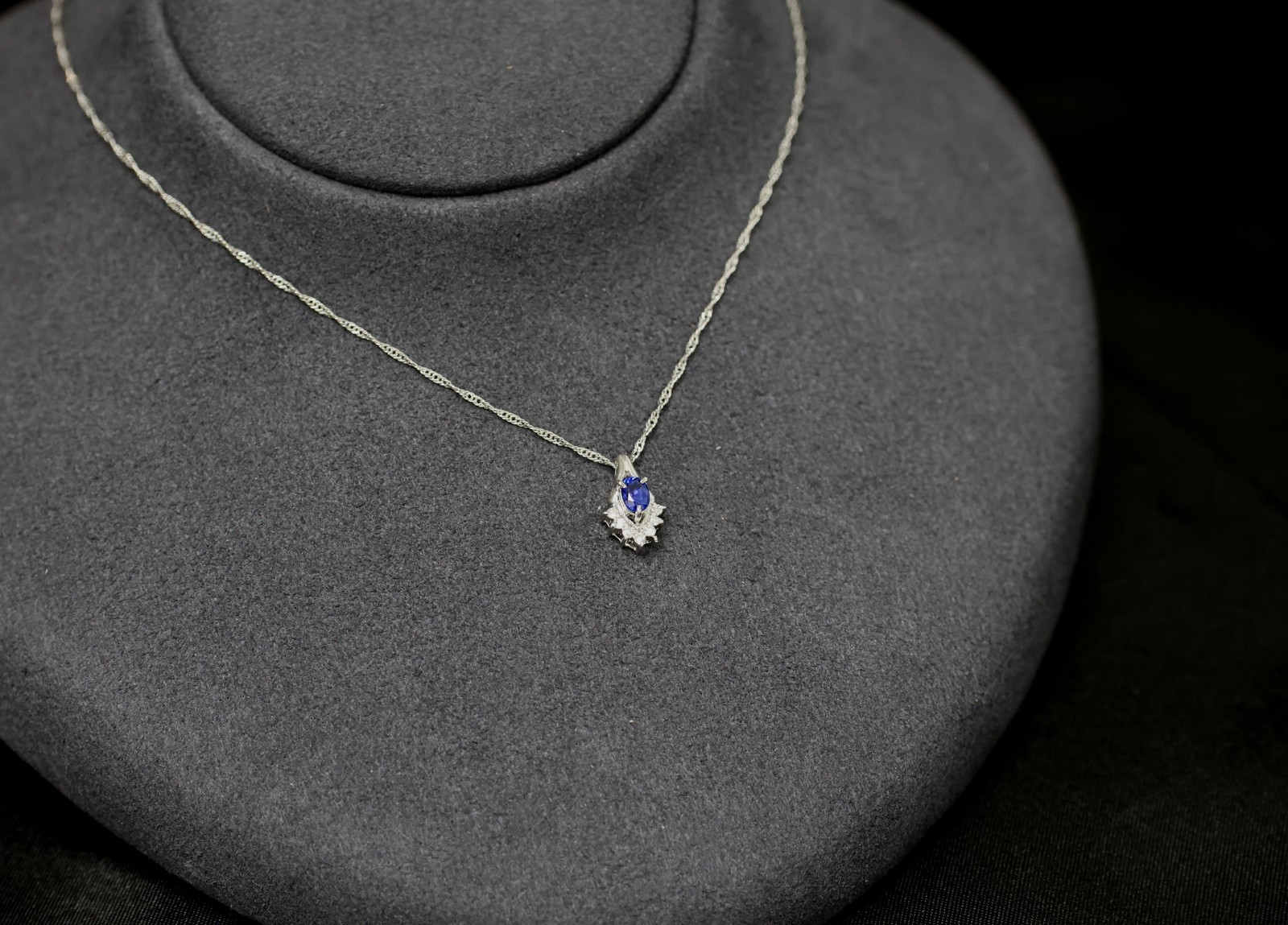 0.35ct Royal Blue Sapphire & 0.07ct Diamond 16 Inch Platinum Necklace, 2.87g