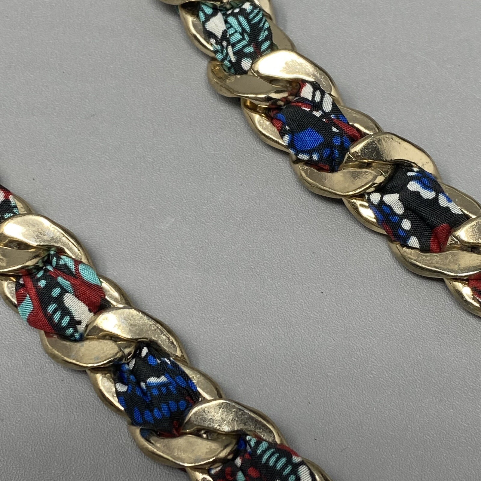 Chain Link Necklace Braided Multi Color Woven Fabric Multi Gold Tone Collar 19″
