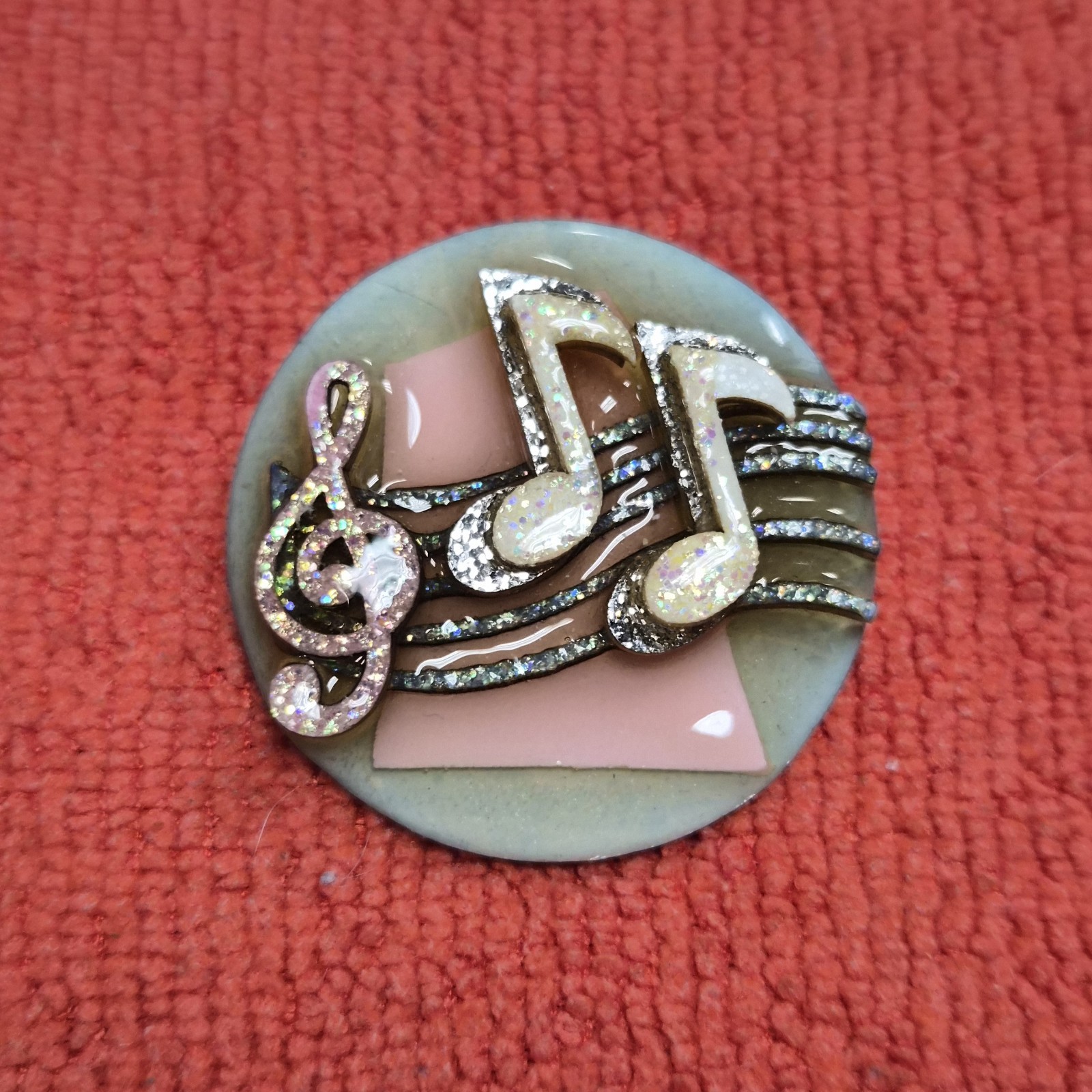 Vintage Music Pins by Lucinda USA Pink Glitter Clef & Eighth Notes Pin / Brooch