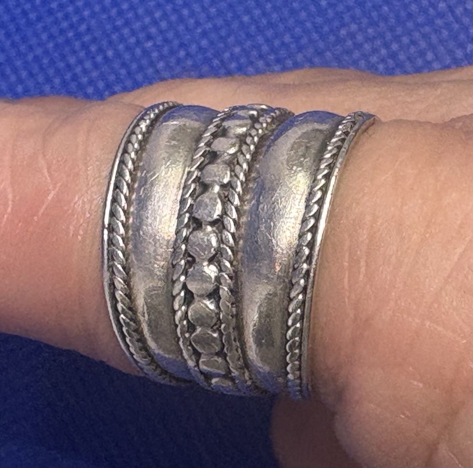 X28 Native 16 .5 mm Cigar Band 925 Silver Ring Vintage Size 8.0 Ethnic 4.78g