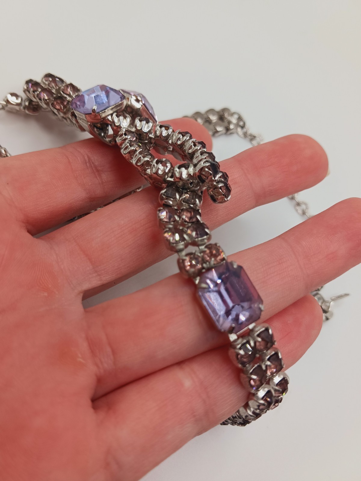 Vintage Blue Violet Purple Alexandrite lilac Rhinestone Bow Necklace silver tone