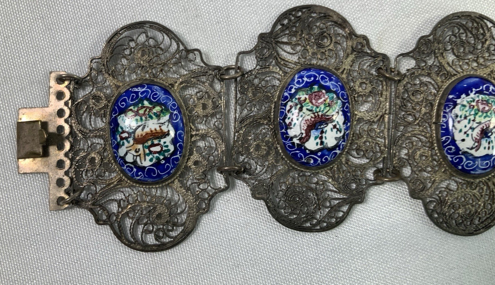 Vintage Chinese Silver Intricate Filigree Enamel Animals Plaques Story Bracelet