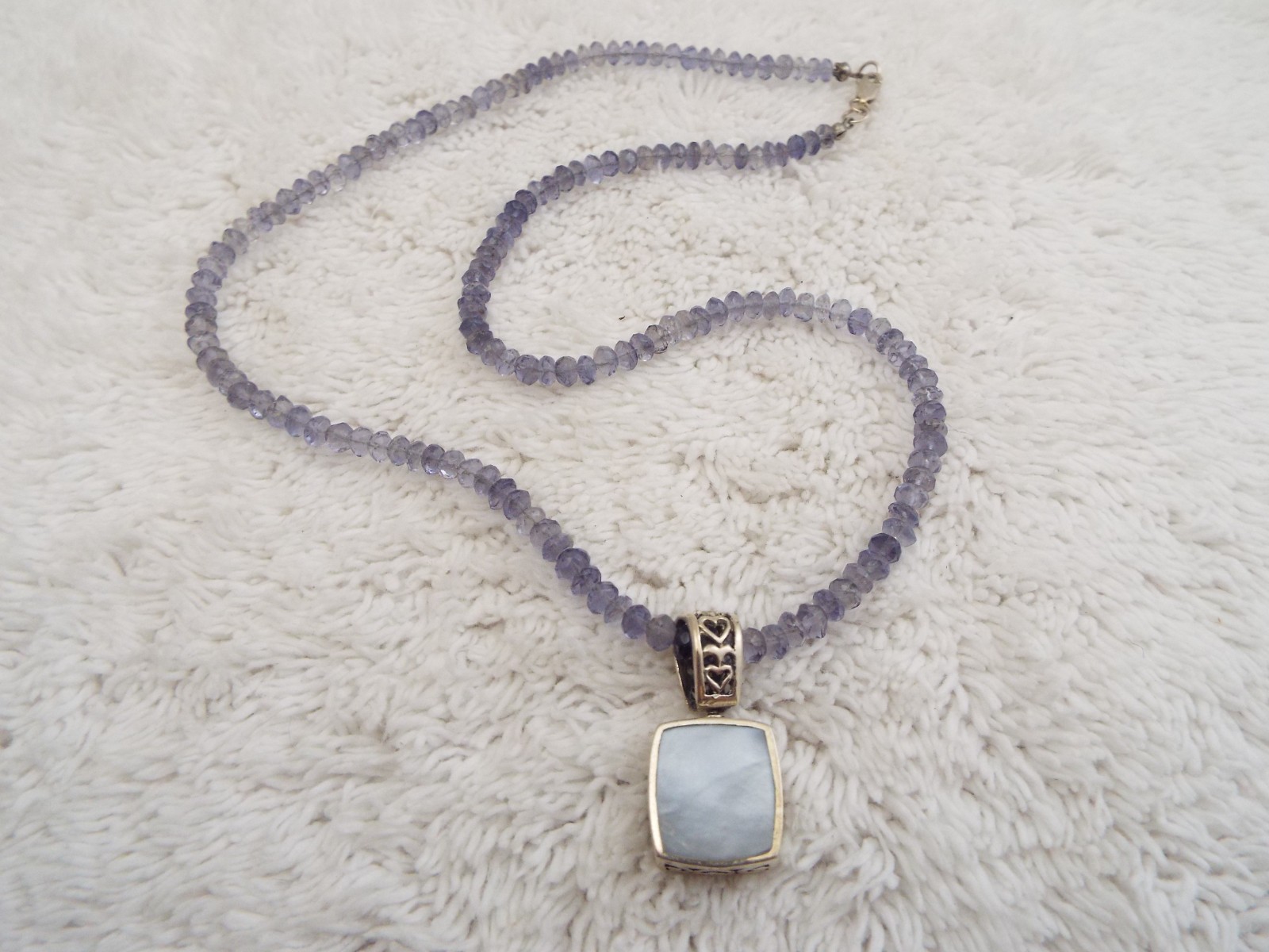 Lavender Iolite Stone Bead Shell Sterling Silver Pendant Necklace (G29)