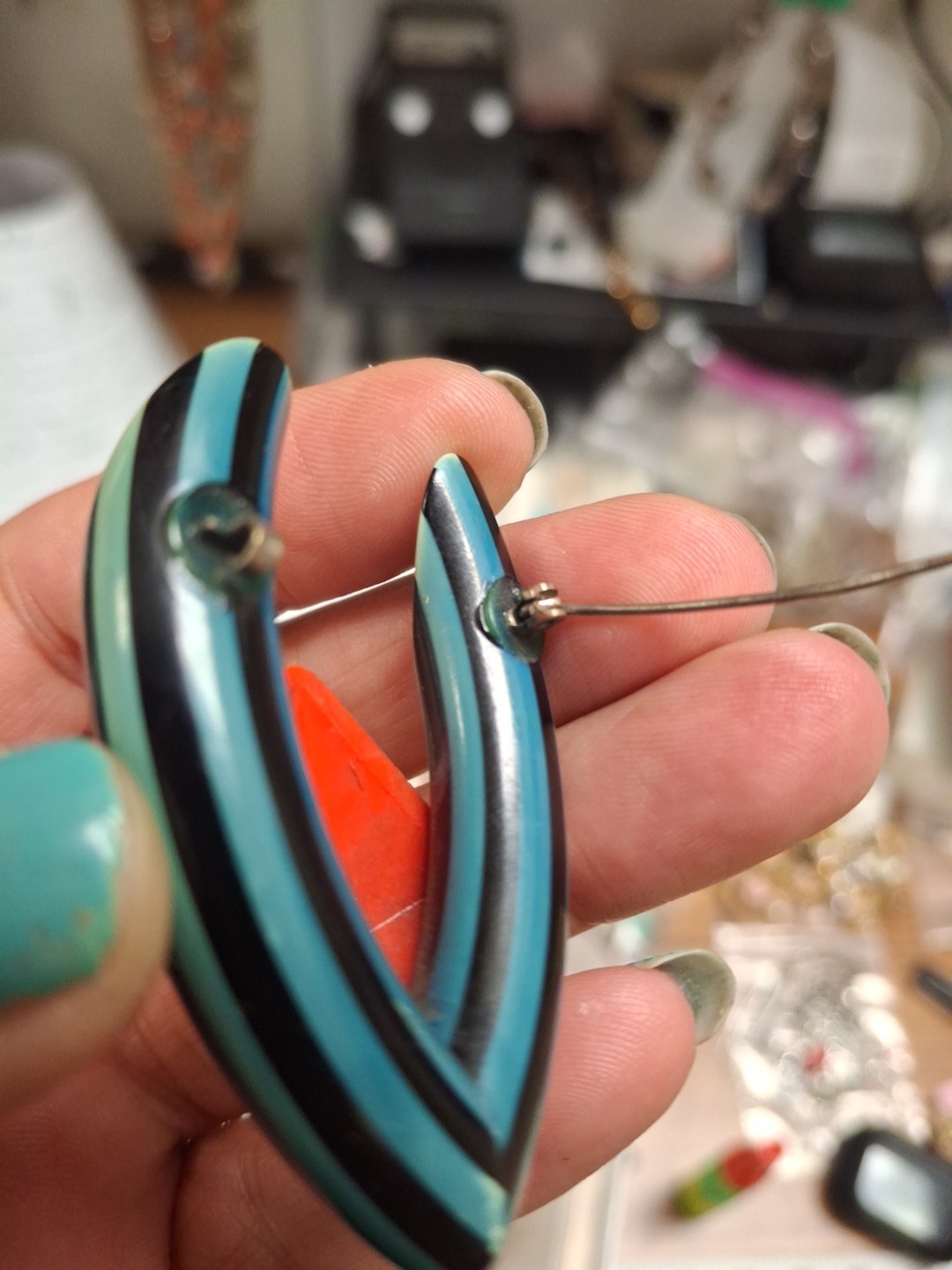Eccentric 90’s Vintage Abstract Brooch