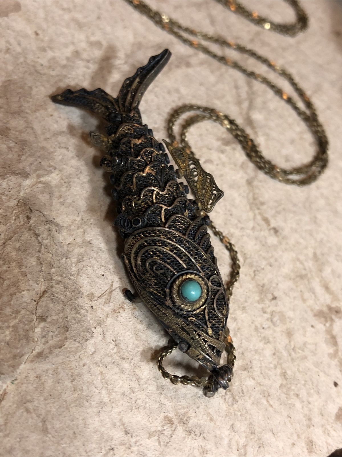 925 Sterlind Cannetille Turquoise Eyed Articulated Fish Locket Pendant Necklace
