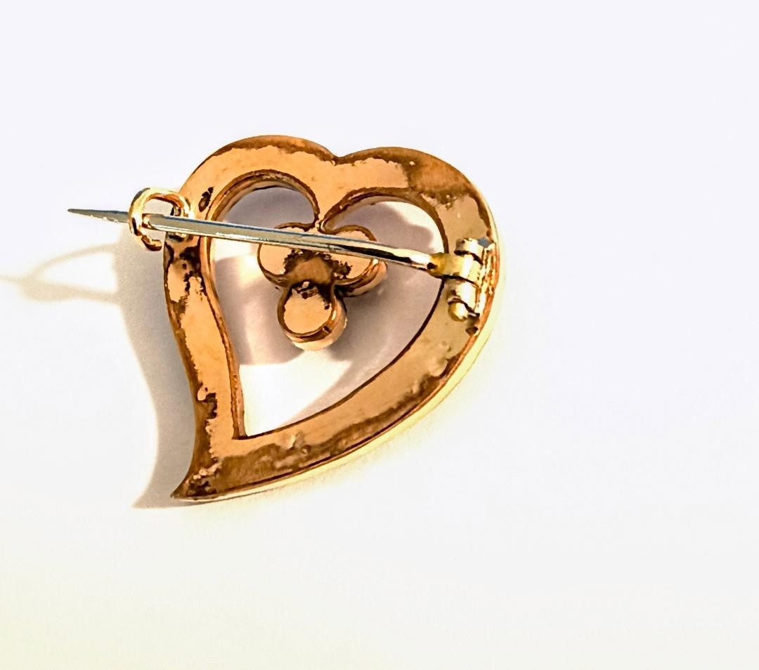 ANTIQUE VICTORIAN GF WITCHES HEART TREFOIL PIN c1890’S