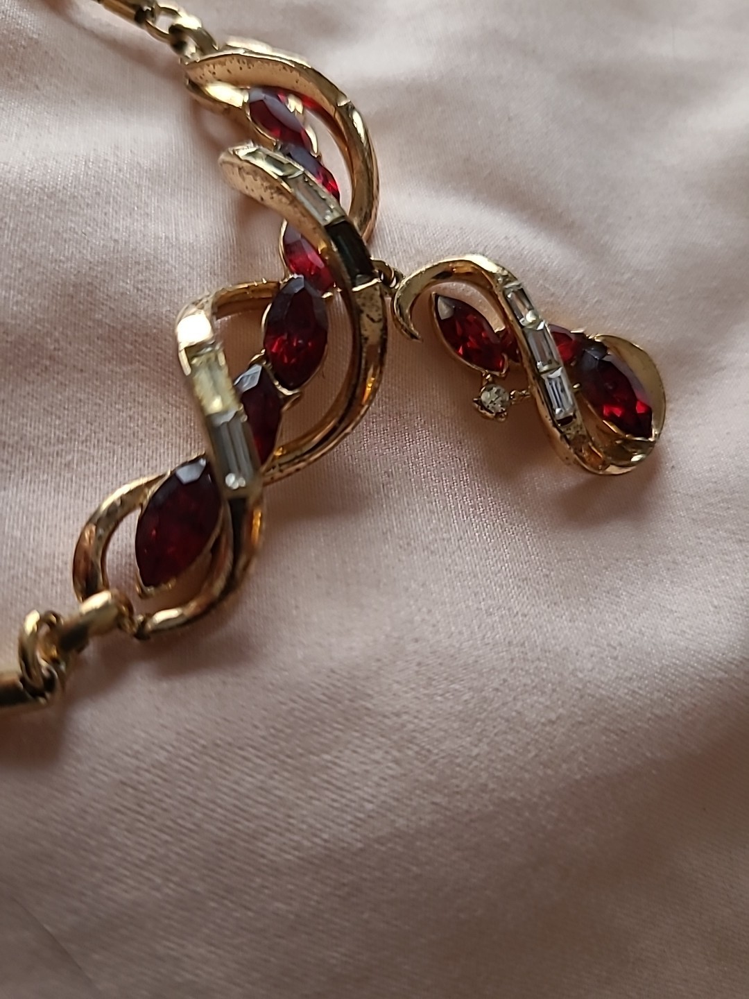 Vintage 1930s To 1950s Trifari RED Rhinestones Necklace