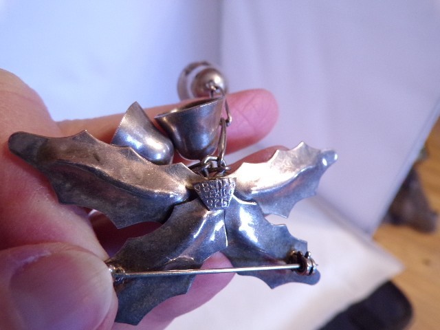 Vtg Taxco Mexico Ster Silver 925 Christmas Holly Bells Signed Pin Brooch 21.4g