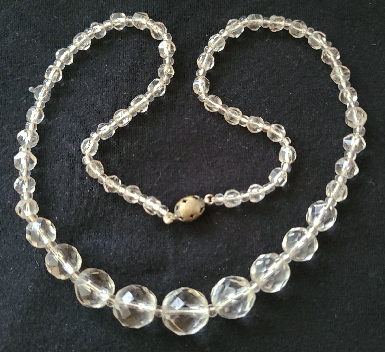 VINTAGE STUNNING SILVER TONE CLEAR FACETED GLASS NECKLACE