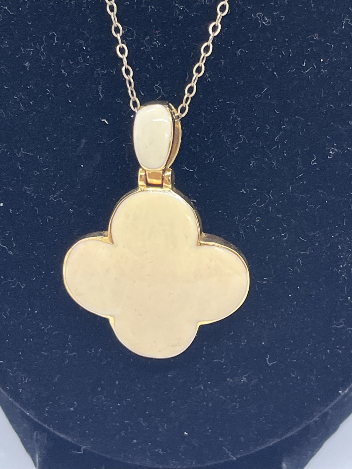 Ivory Enamel And Gold Tone Clover Pendant Enhancer With 18 Inch Chain