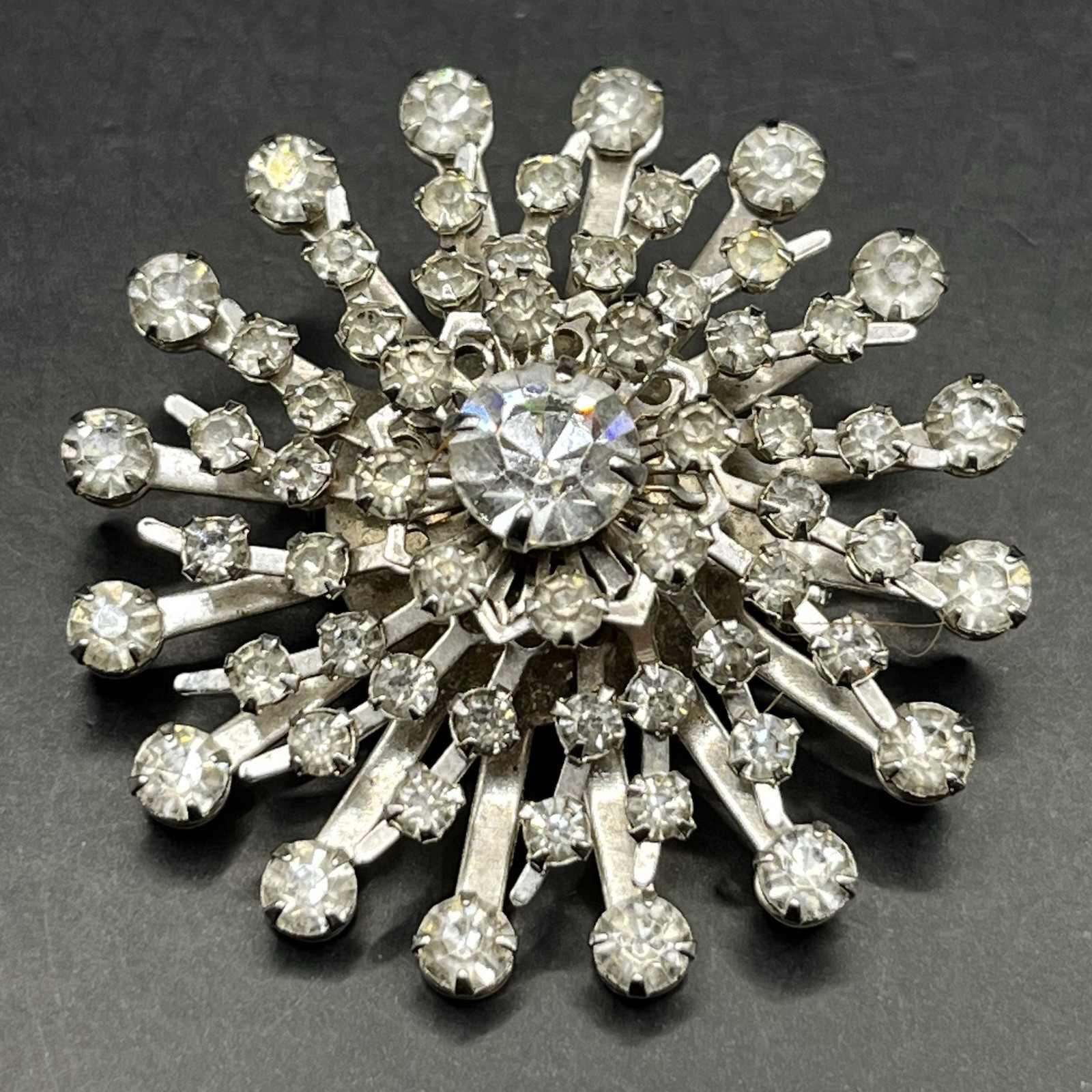 Vtg 2 Pc Brooch Lot: Clear Rhinestone Flower Red Starburst Snowflake *See Notes