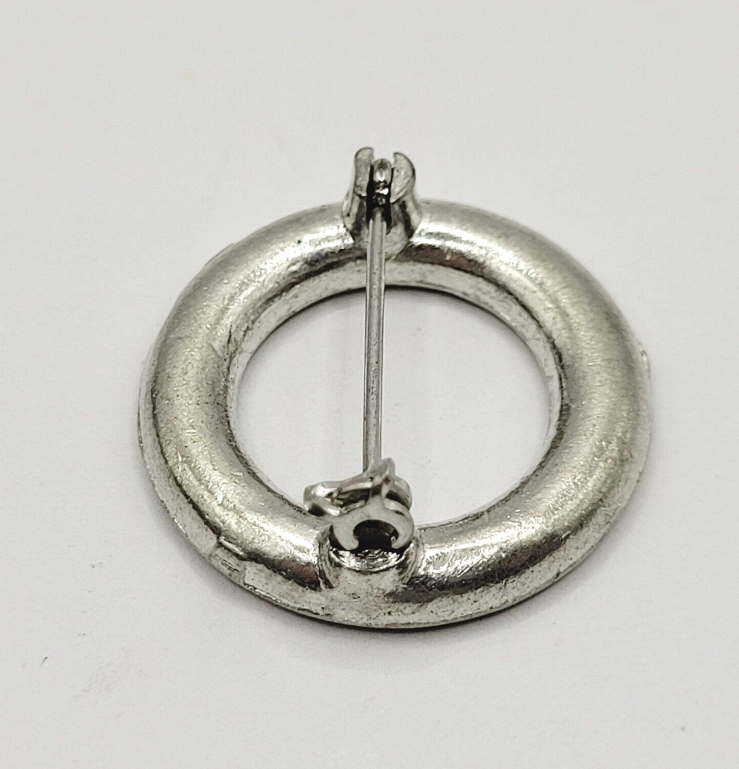 Sparkly Rhinestone Ring Circle Silver Tone Scatter Scarf Brooch Pin Vtg 1970s