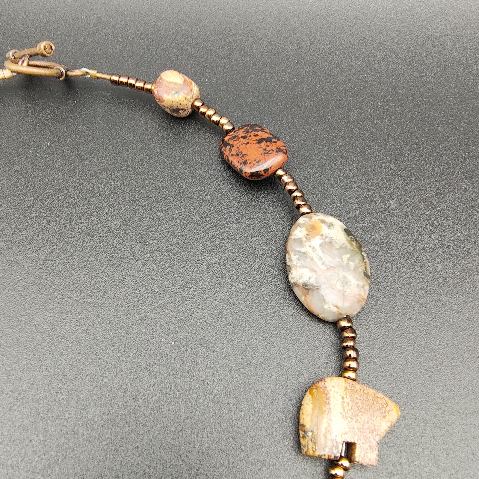 Vintage Southwestern Style Beaded Necklace Stone Bear Fetish Earthy Boho