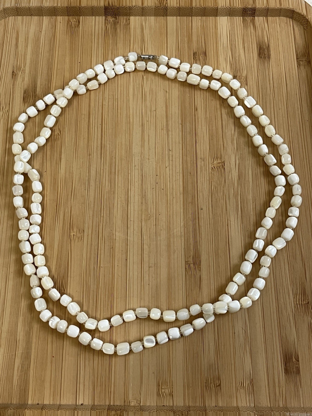 VTG Mother of Pearl Nacre Balamuti & Glass Seed Beads Necklace Barrel Clasp 44″