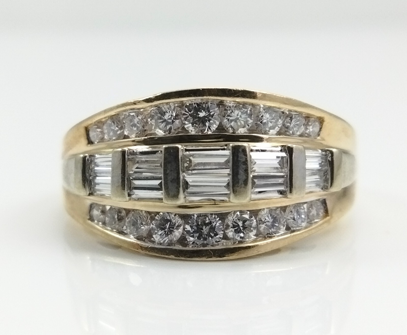 14K Yellow Gold 1.00ctw. Baguette & Round Cut Diamond Ring Size 10 LNI2