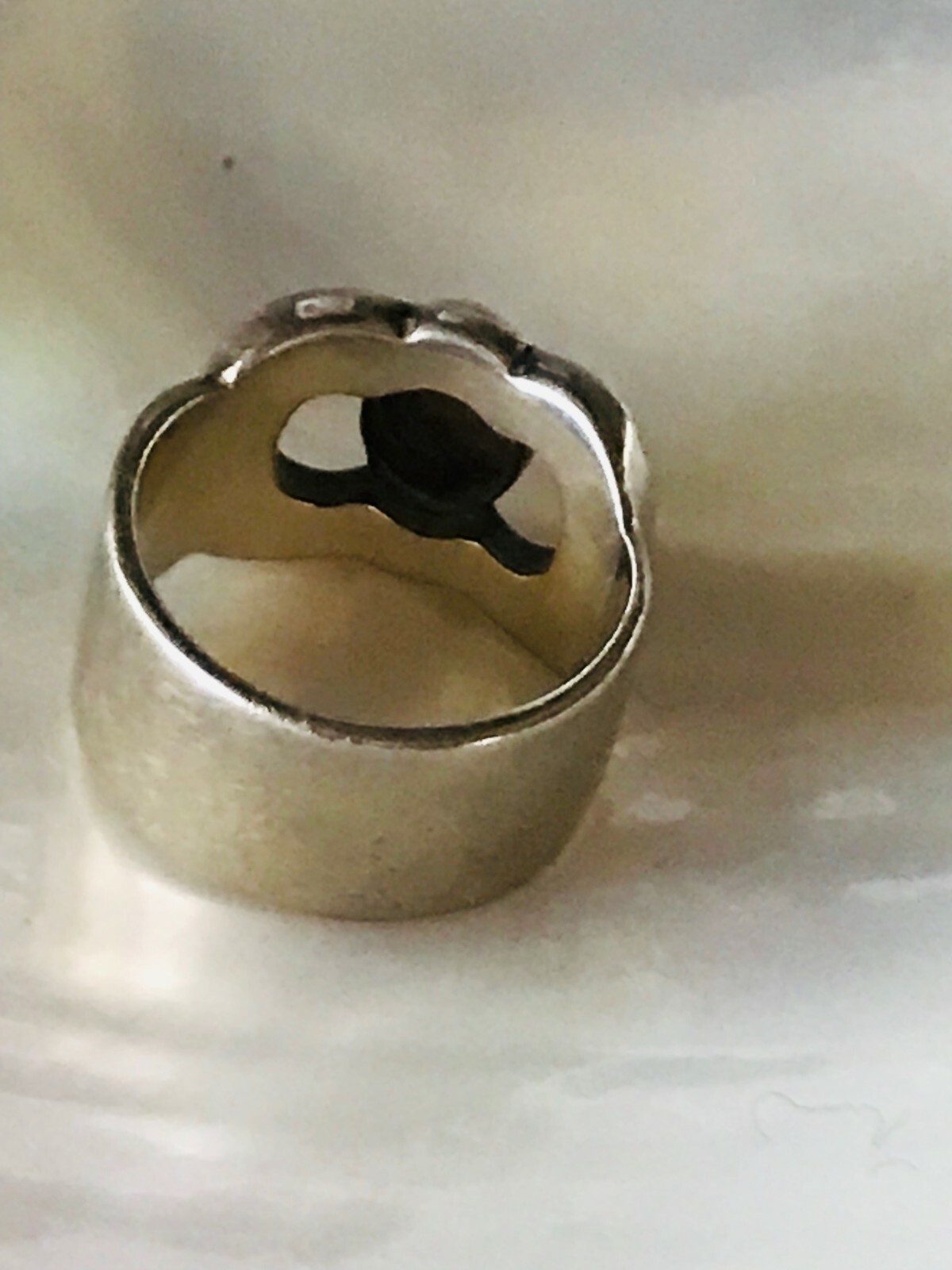 Old Pawn 925 Marked Wide Silver Band w Oval Earthtones Stone Ring Currently Size