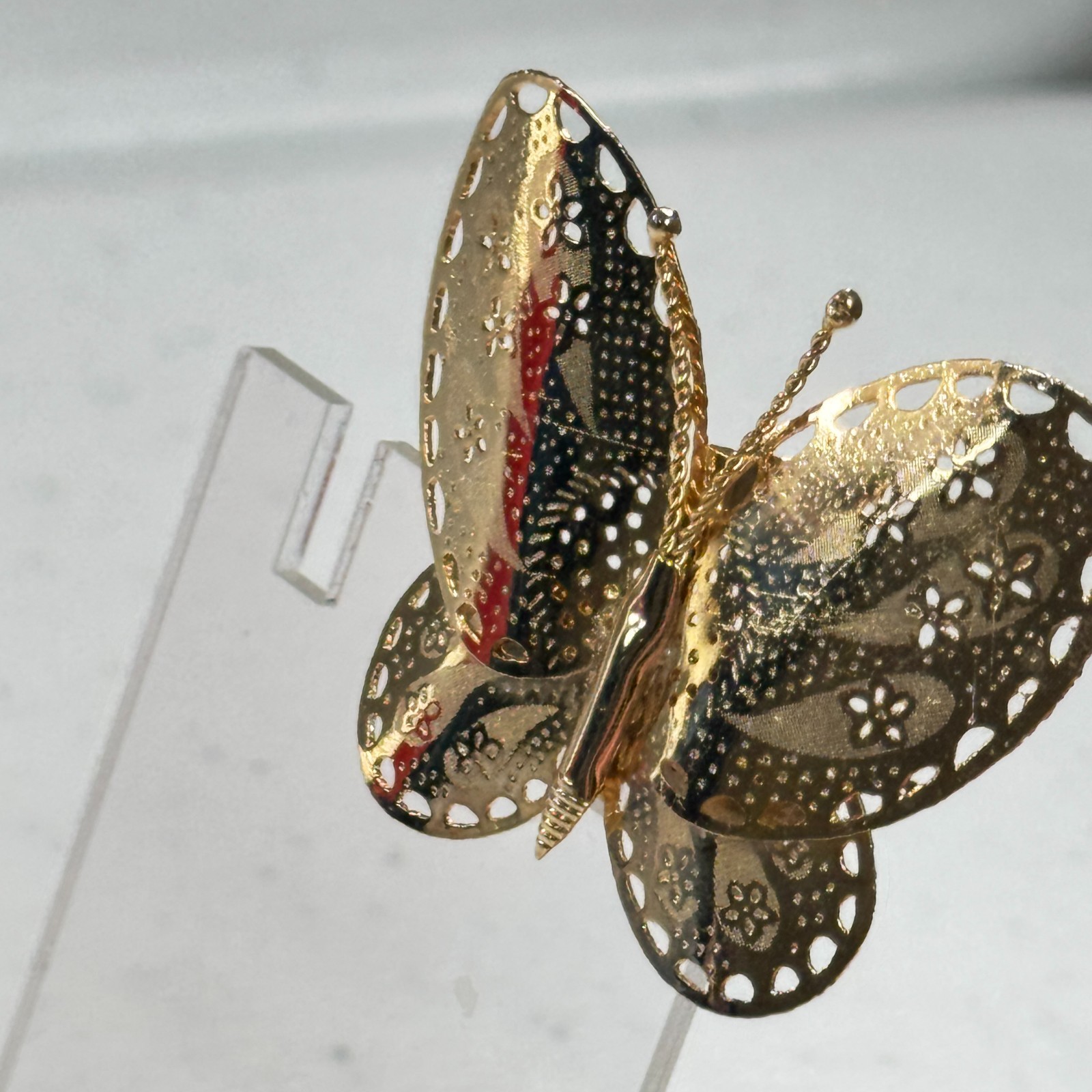 Vintage Brooch Butterfly Gold Tone Openwork Filigree Floral Lacy Cutout Pin