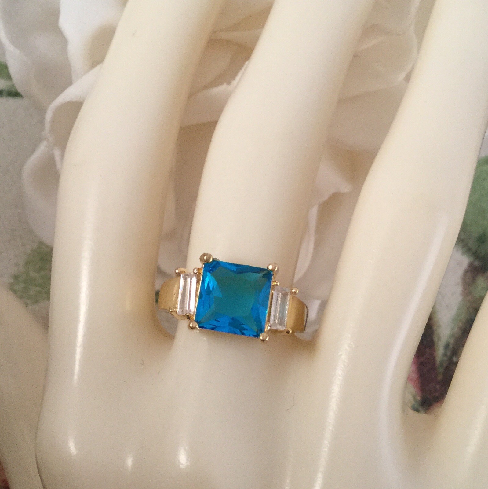 Vintage Jewellery Gold Ring London Blue Topaz White Sapphires Deco Jewelry 10