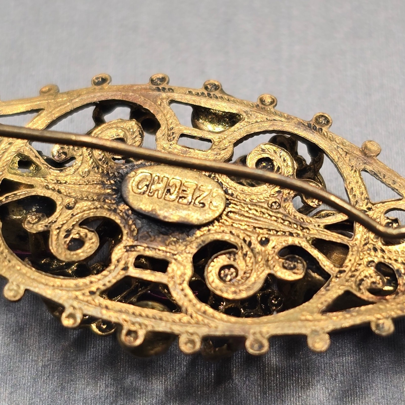 VTG Czecho Pink Rhinestone Brooch 1.5″ Floral Enamel Gold Tone Pressed Metal