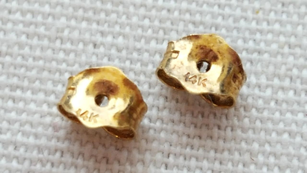 Beautiful Vintage Mint 14KT Gold OPAL LEAF Cluster Pierced Earrings Original Box