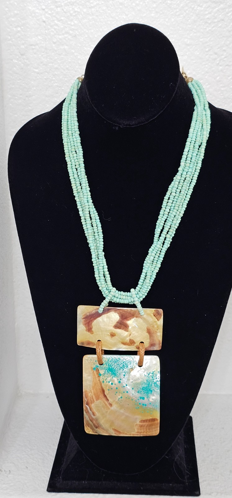 Made in the Philippines Rare necklace handmade and vintage made of seashell,