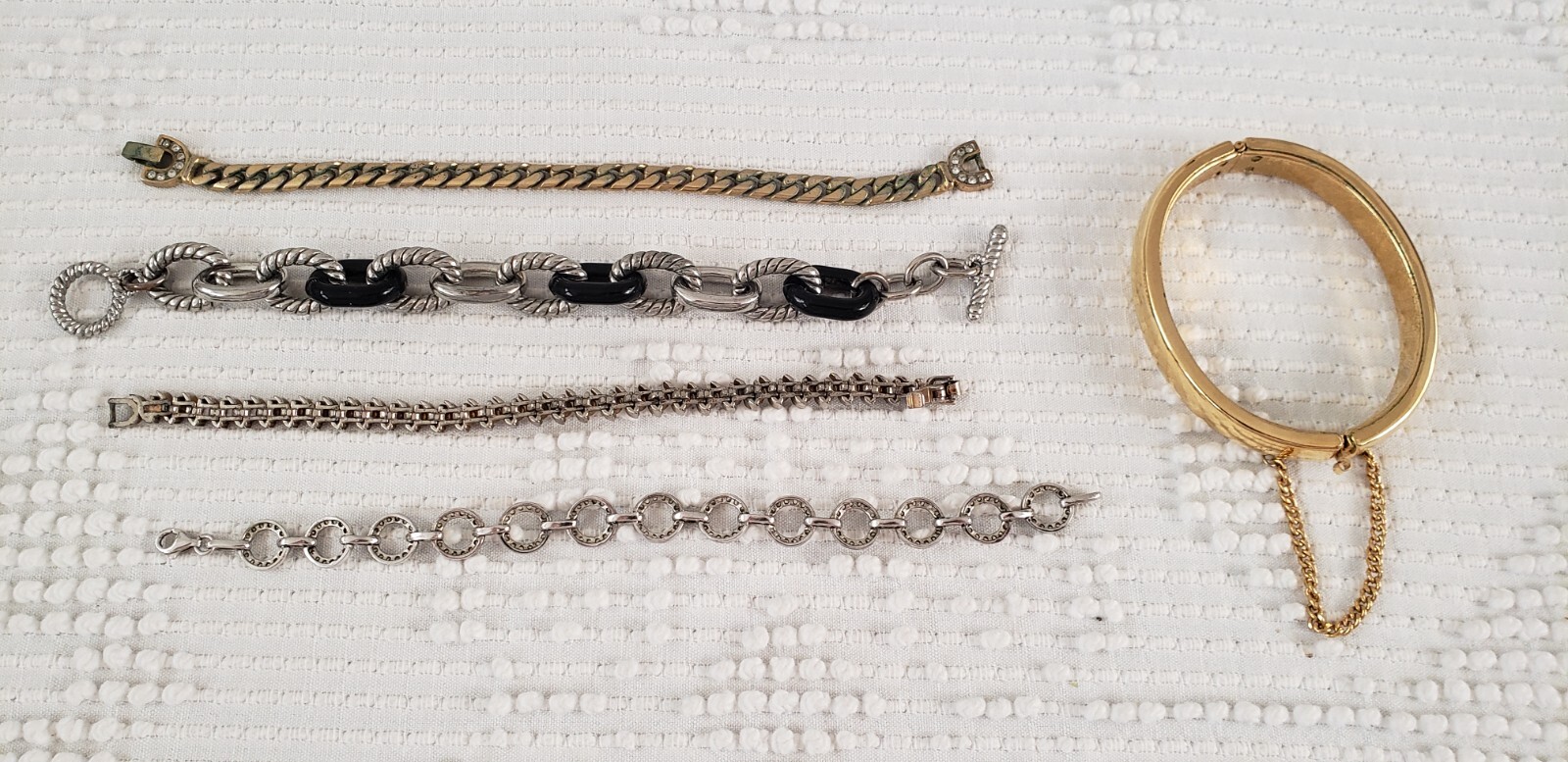 LOT OF VINTAGE 1950s-1980s COSTUME JEWELRY 5 BRACELETS