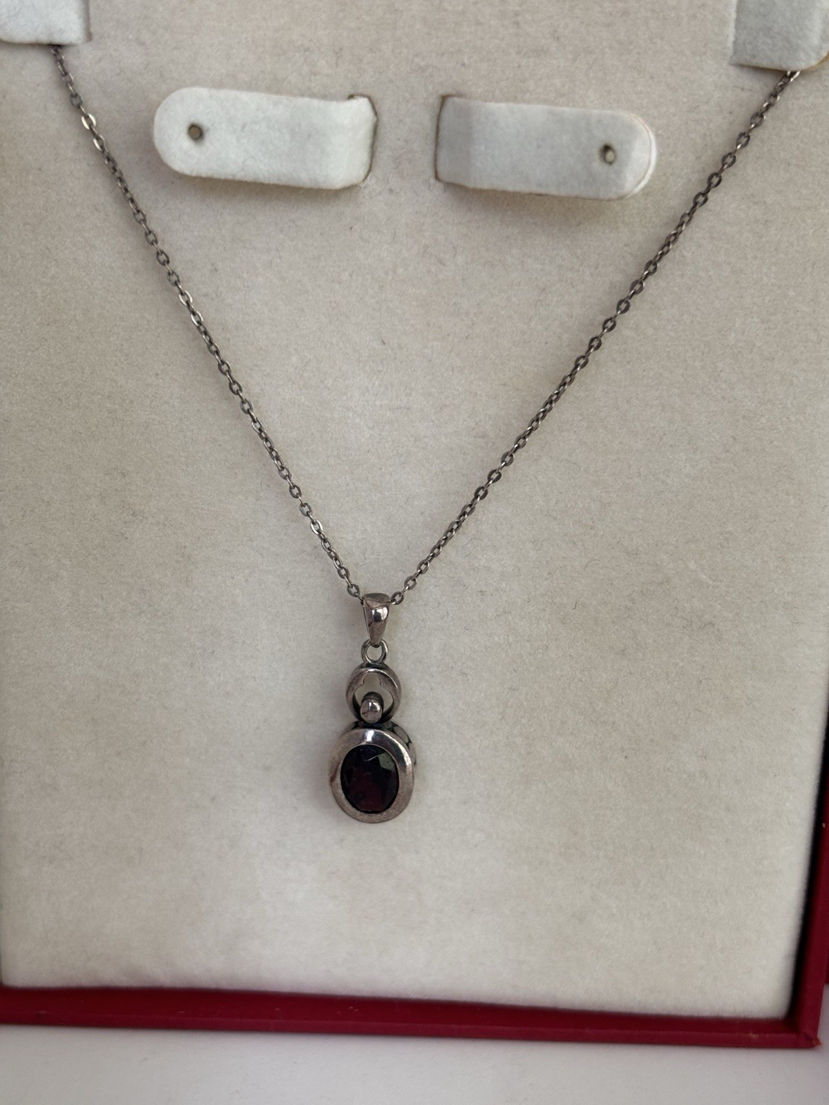 Vintg Box COLDWATER Creek 925 Sterling Silver 18″ Chain Red Garnet Stone Pendant