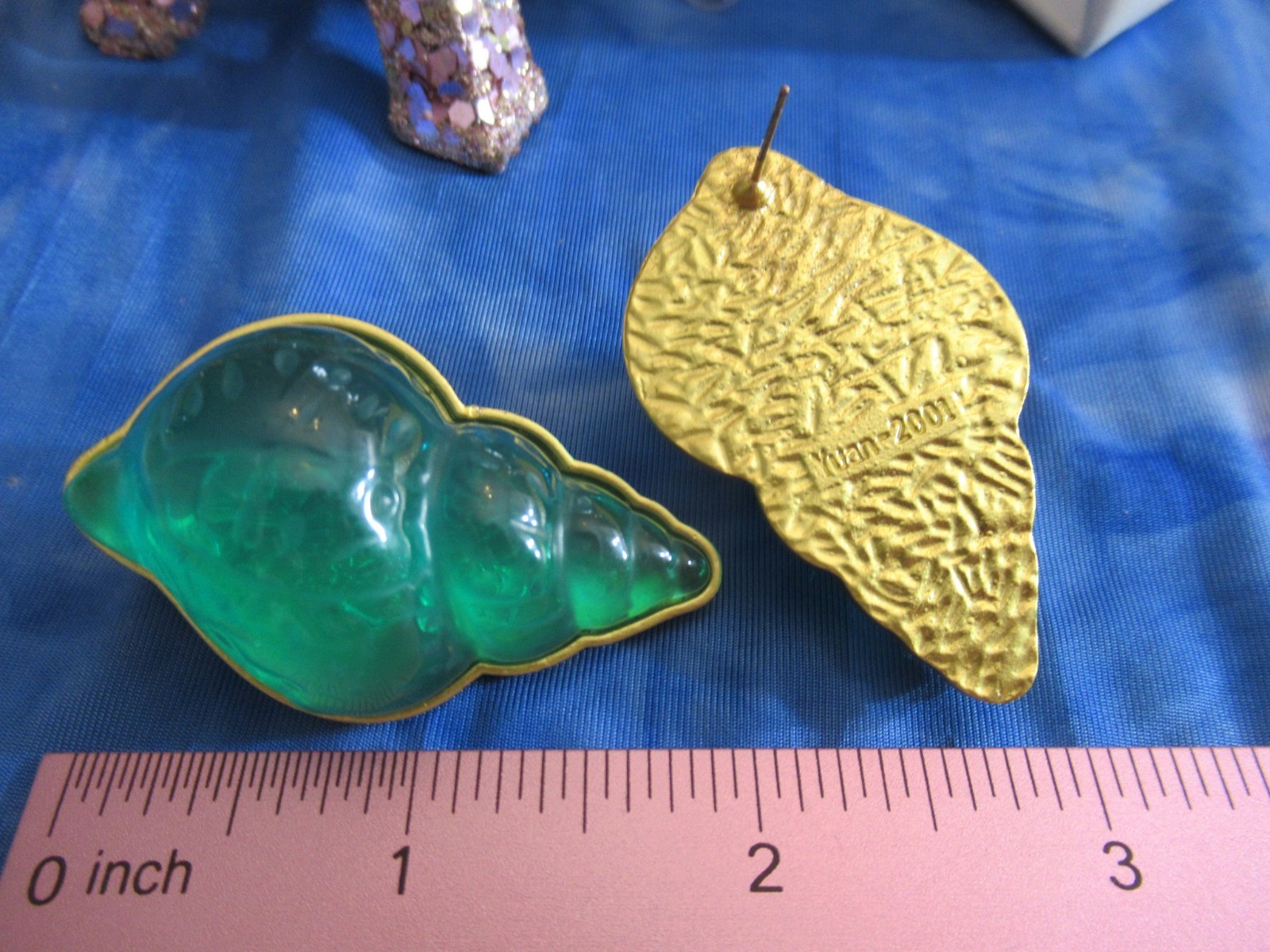 Gripoix Style Seashell Earrings Jelly Resin Gold Runway Statement Conch Shell
