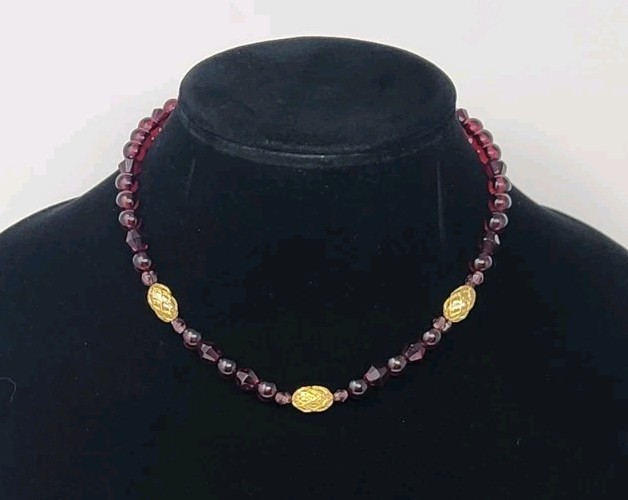 Red Lucite & Purple Faceted Glass Crystal Beaded Necklace Gold Tone Accents VTG
