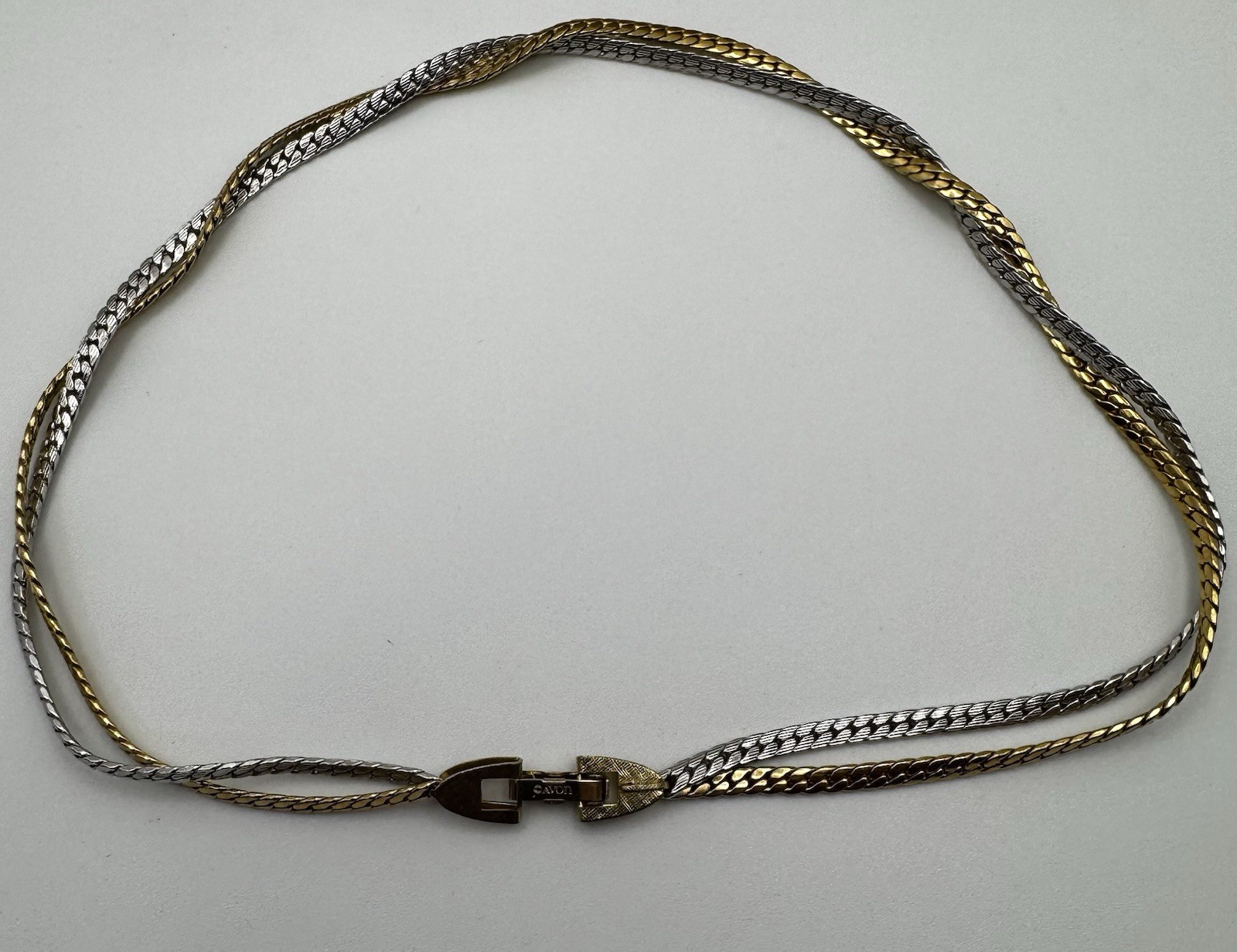 Vintage Avon 1978 Gold and Silver Two Tone Twisted Choker Necklace 15” Z510