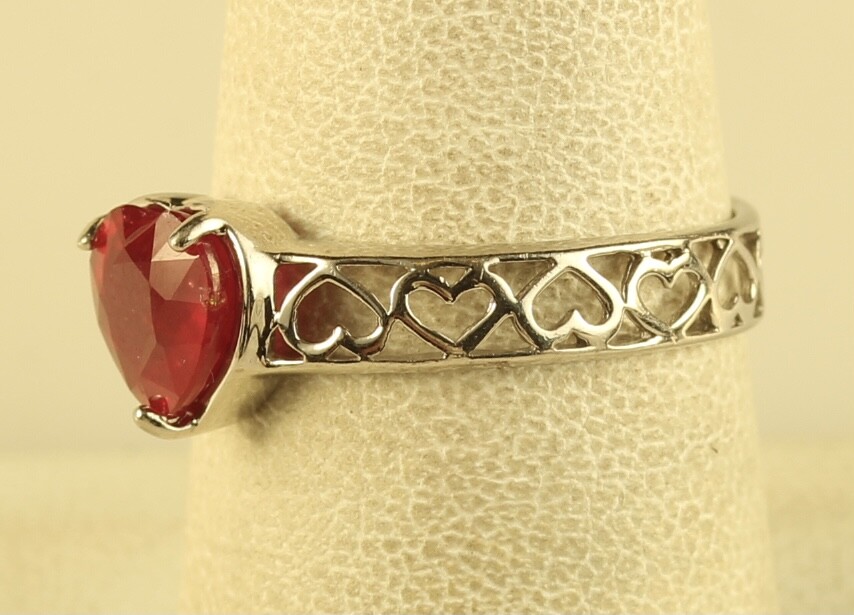 Vintage Sterling Silver Signed 925 STS Red Ruby Heart Accent Ring