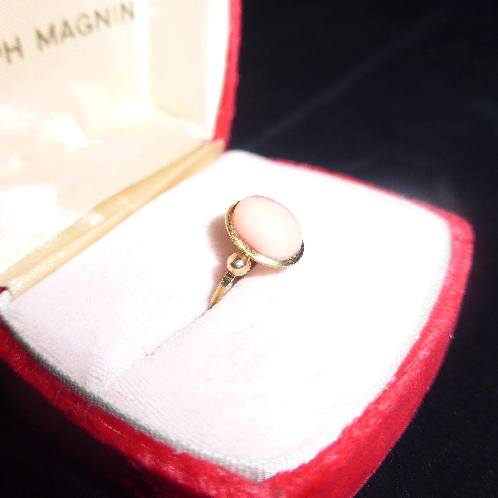 Vintage Petite 14K Gold 585 Angel Skin Coral Ring Sz 4.25