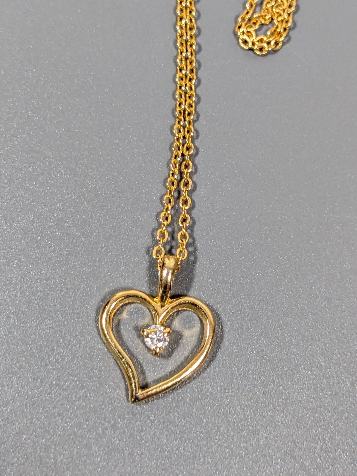 Vintage Gold Tone Clear Birthstone Rhinestone Heart Pendant Necklace 17.5 in