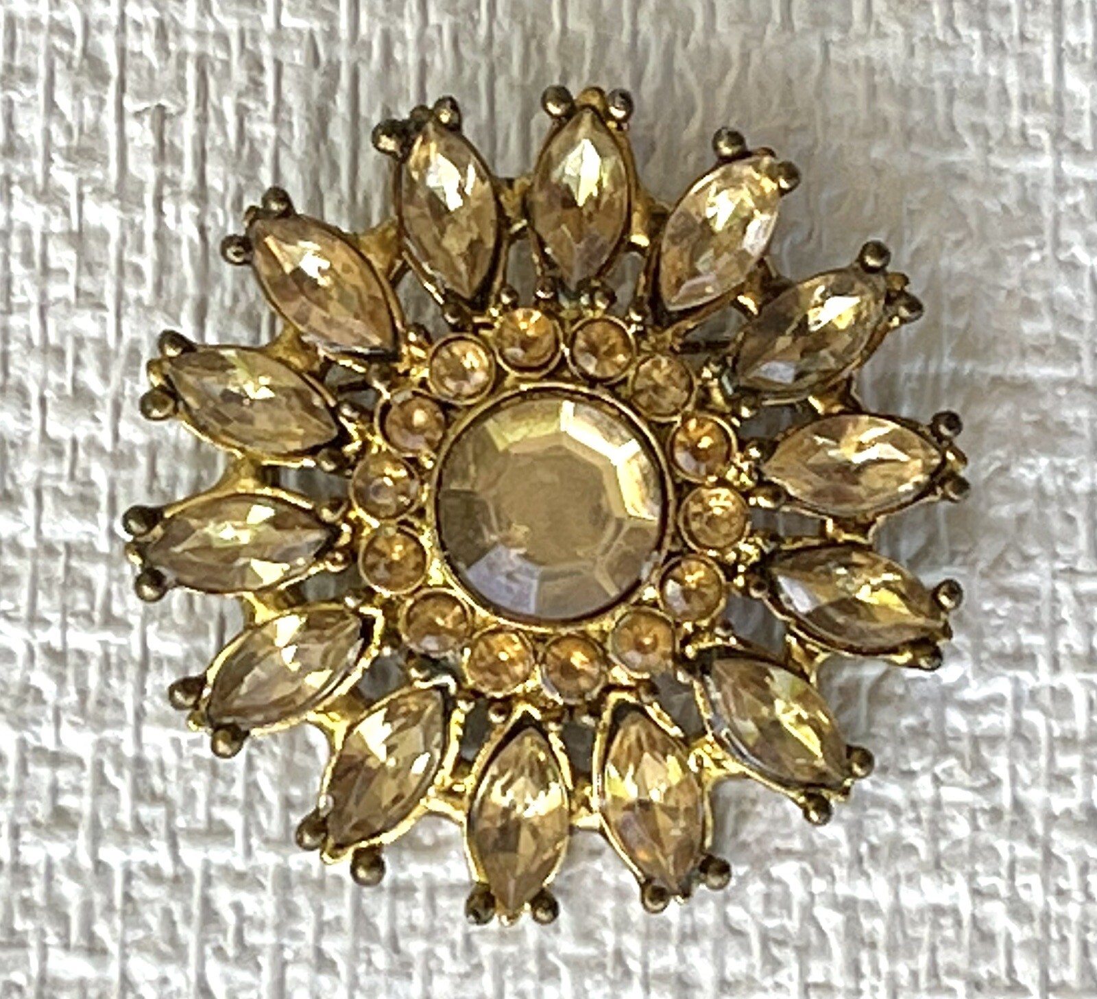 Yellow Bead Brooch Pin Faceted Acrylic Gem Flower Gold-brass Toned Backing